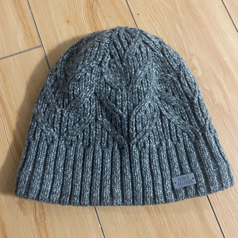 Under Armour hat, toque